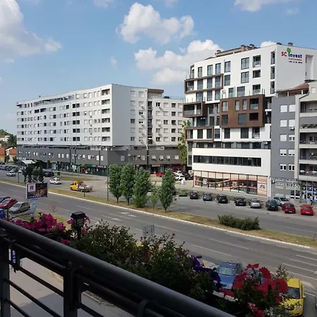 Europe 1 Apartment