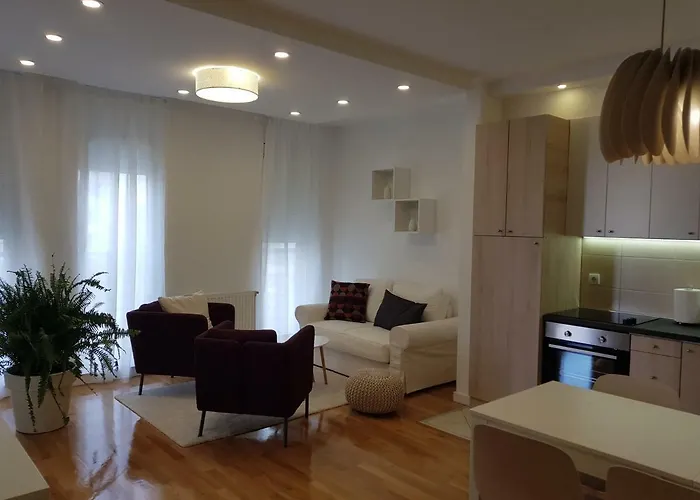 Europe 1 Апартаменты Нови-Сад